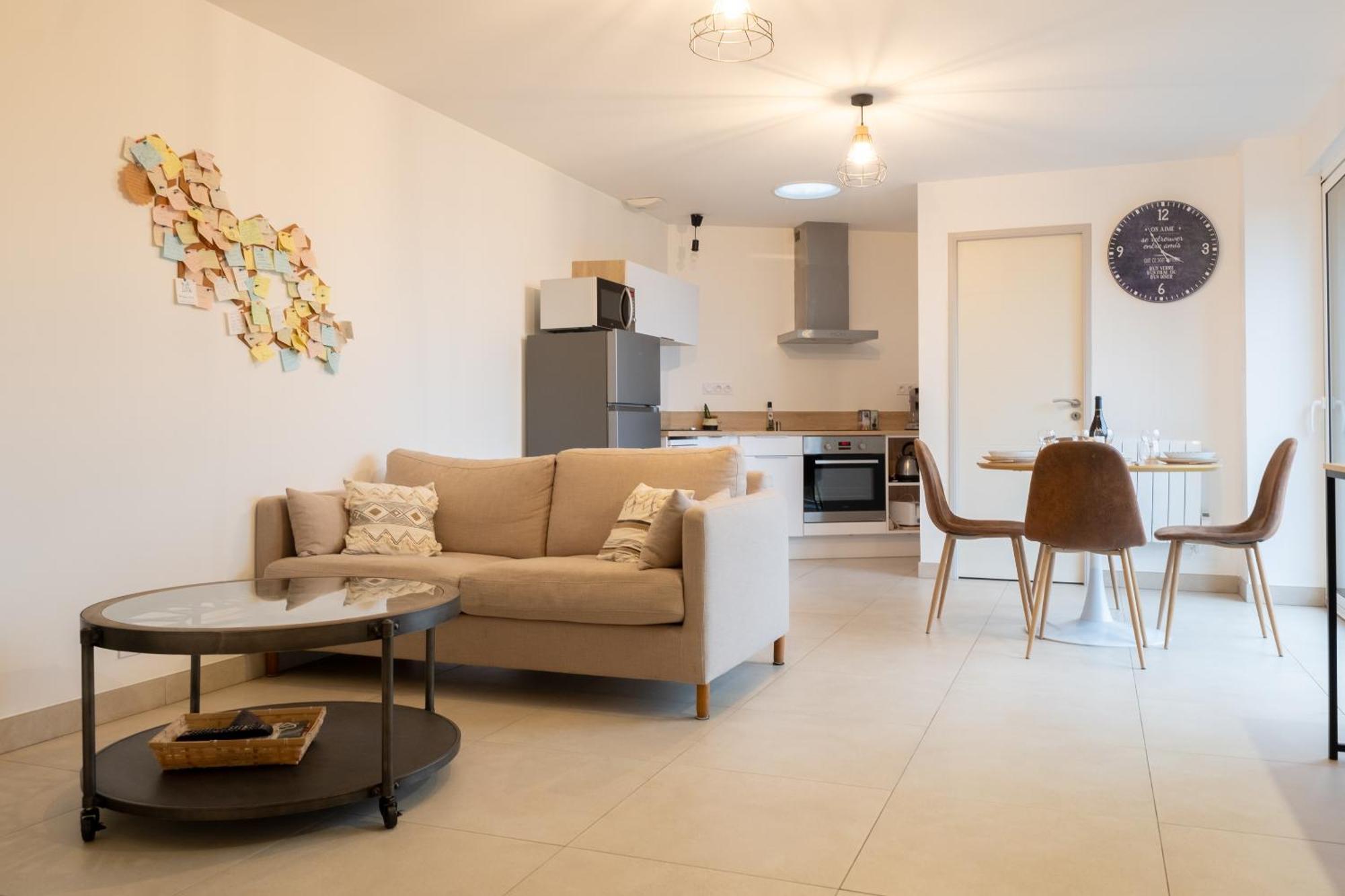 Appart Hotel La Gacilly-Centre Ville-Spa-Parking 외부 사진